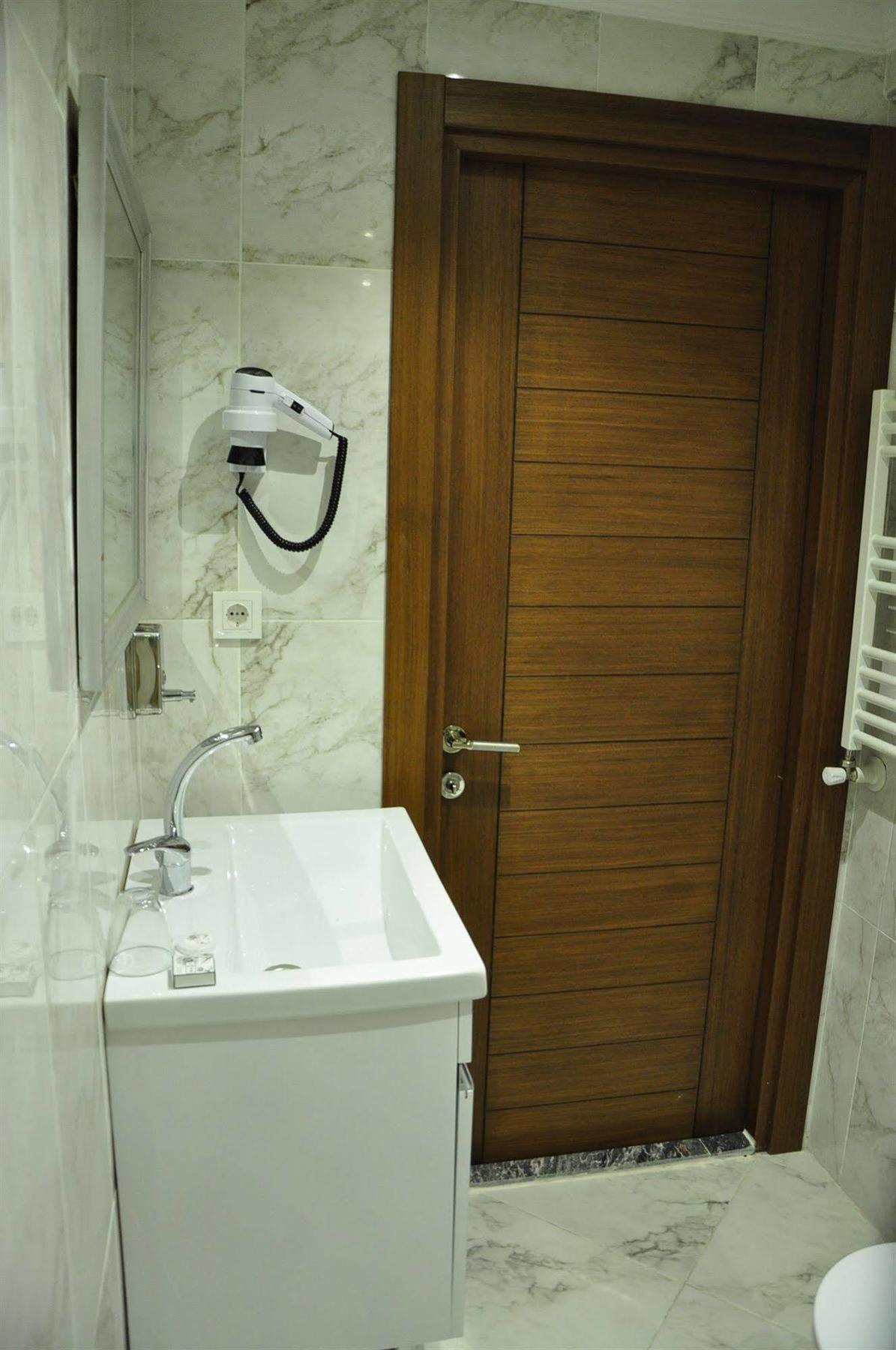 Guest House Harbiye Istanboel Buitenkant foto