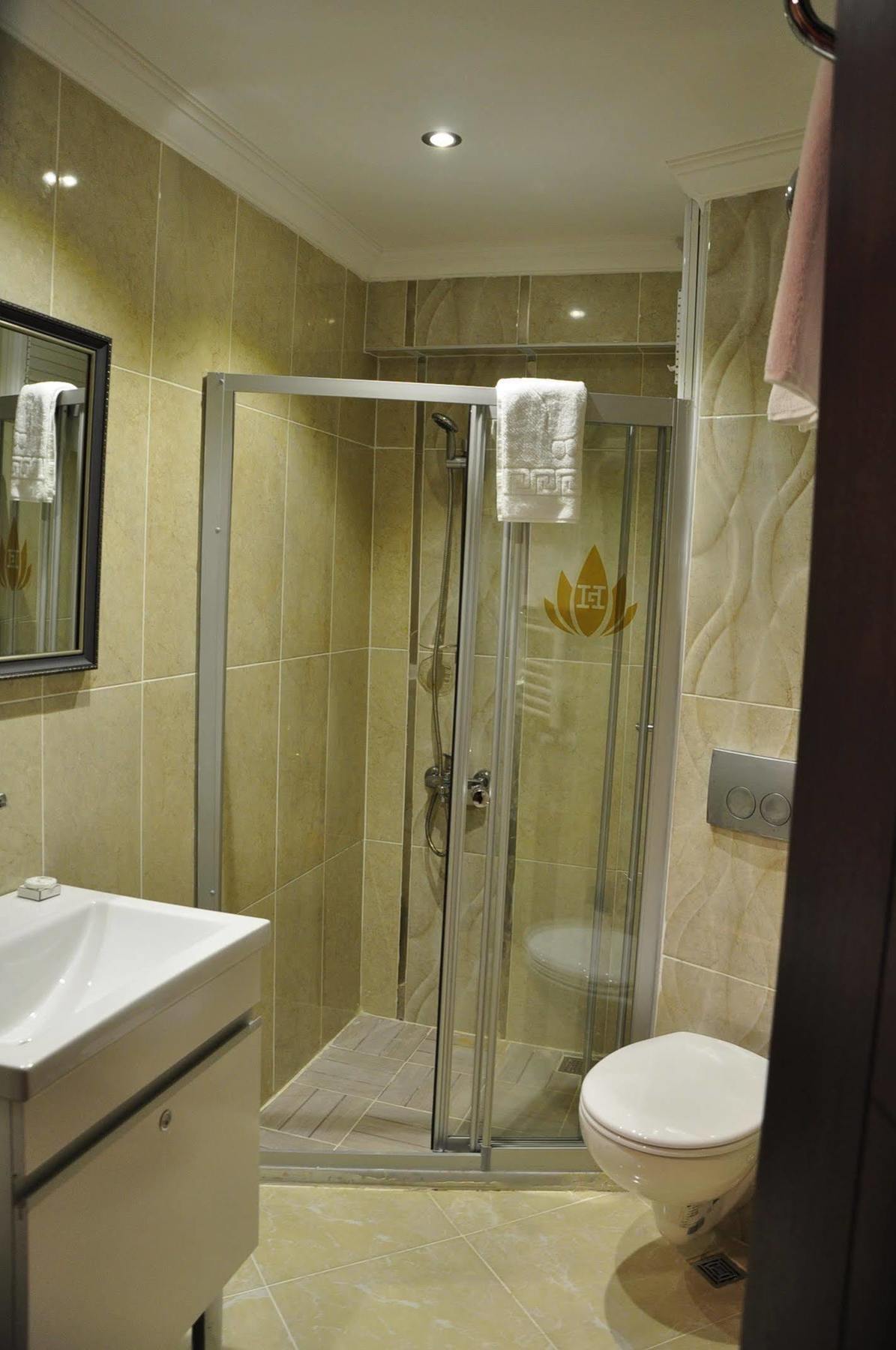 Guest House Harbiye Istanboel Buitenkant foto